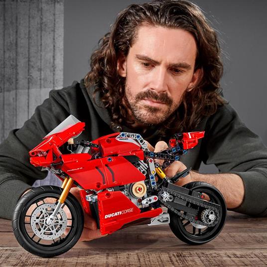 LEGO Technic 42107 Ducati Panigale V4 R, Moto Giocattolo da Collezione,
