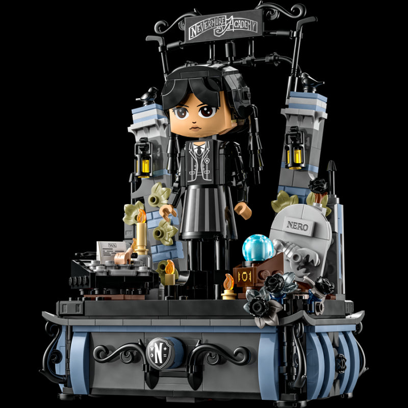 Lego 76780 Personaggio di Mercoledì Addams Wednesday