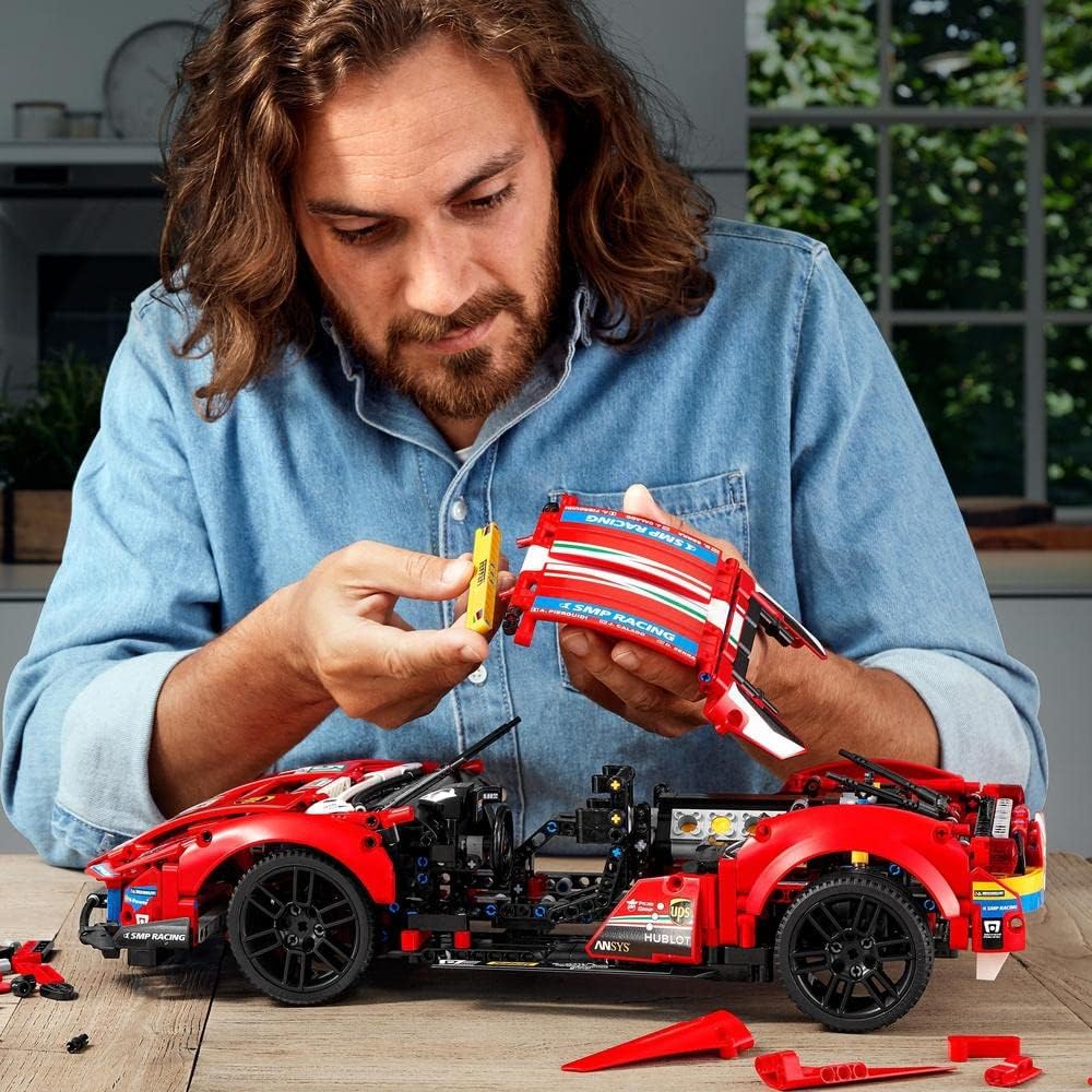 LEGO 42125 Technic Ferrari 488 GTE “AF Corse #51”, Modello Auto Sportiva da Corsa, Set da Collezionista