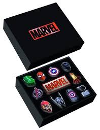 Set Portachiavi + Targhetta In Metallo Avengers Marvel  KIDS