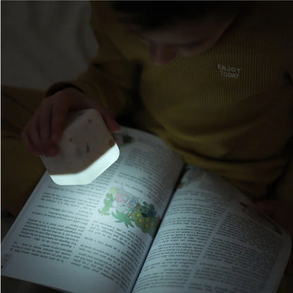 Cloud B - Cube B (Lily the Unicorn).  luce notturna portatile