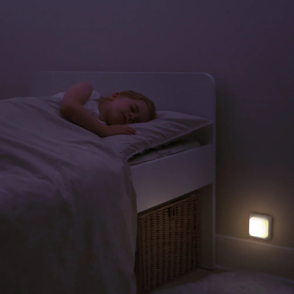 Cloud B - Cube B (Finley Fawn). luce notturna portatile Cube B cerbiatto Finley