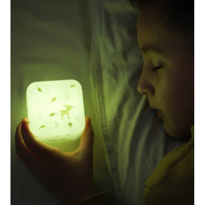 Cloud B - Cube B (Forest). Una luce notturna portatile