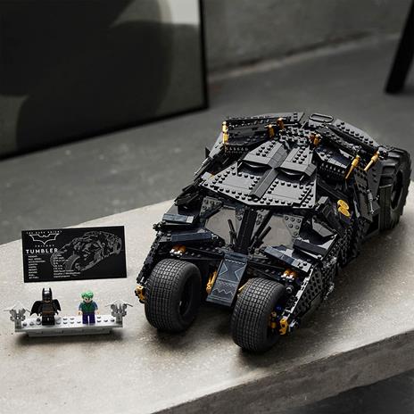 LEGO DC Comics Super Heroes 76240. Batmobile Tumbler toysvaldichiana.it 