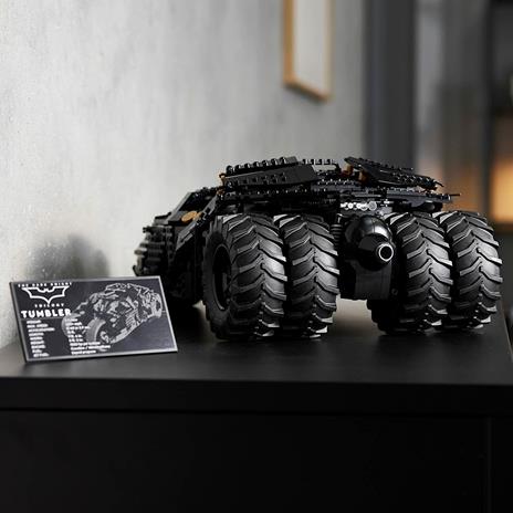 LEGO DC Comics Super Heroes 76240. Batmobile Tumbler toysvaldichiana.it 