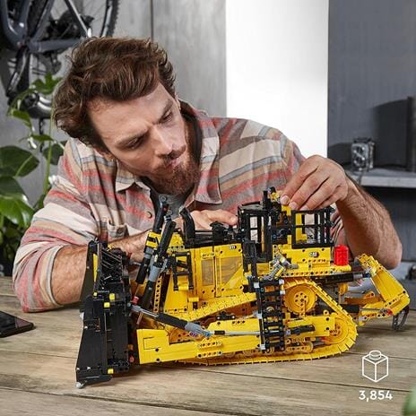 LEGO Technic (42131). Bulldozer Cat D11T LEGO 