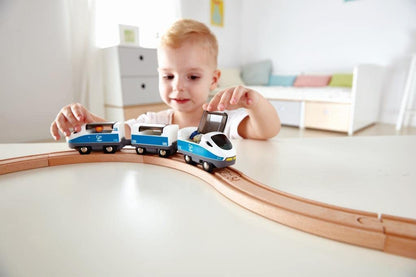 Set Treno Passeggeri HAPE toysvaldichiana.it 